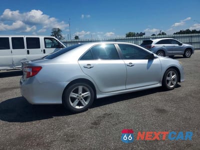 Trzecie zdjęcie samochodu z tyłu: 2013 TOYOTA CAMRY SE VIN:4T1BF1FK8DU213648 - miniatura