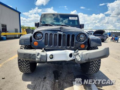 Piąte zdjęcie samochodu w środku: 2008 JEEP WRANGLER UNLIMITED SAHARA VIN:1J4GA59128L587617 - miniatura