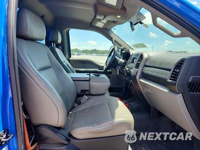 Zdjęcie 9 z 11 samochodu: 2019 FORD F450 SUPER DUTY VIN:1FDUF4GY4KEE76532 - miniatura