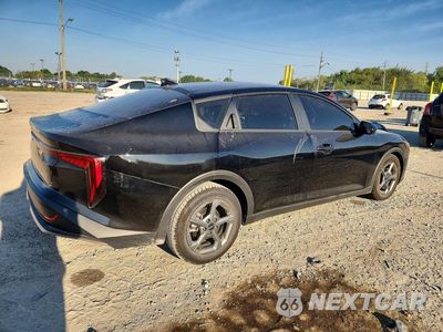 Trzecie zdjęcie samochodu z tyłu: 2025 KIA K4 LXS VIN:3KPFT4DE3SE099857 - miniatura