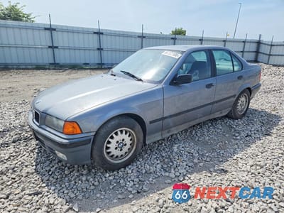 1992 BMW 325 I AUTOMATIC WBACB4312NFF89656 - główne zdjęcie licytacji z USA - miniatura