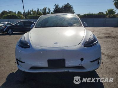 Piąte zdjęcie samochodu w środku: 2024 TESLA MODEL Y VIN:7SAYGDED0RF033308 - miniatura