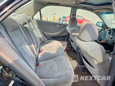 Zdjęcie 10 z 13 samochodu: 2001 HONDA ACCORD EX VIN:JHMCG56691C003124 - miniatura
