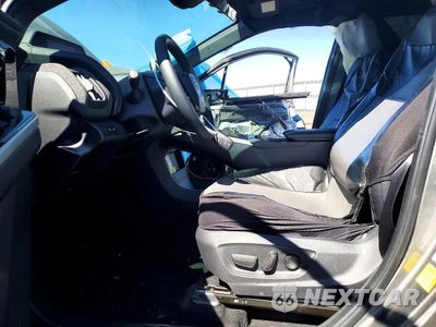 Zdjęcie 7 z 12 samochodu: 2024 TOYOTA BZ4X XLE VIN:JTMABACA4RA085070 - miniatura