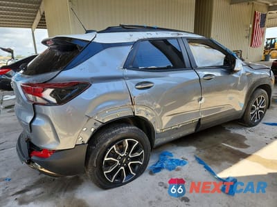 Trzecie zdjęcie samochodu z tyłu: 2023 CHEVROLET TRAILBLAZER ACTIV VIN:KL79MSSL3PB152767 - miniatura