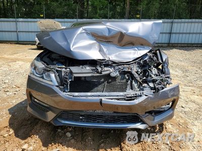 Piąte zdjęcie samochodu w środku: 2017 HONDA ACCORD SPORT VIN:1HGCR2F53HA292199 - miniatura