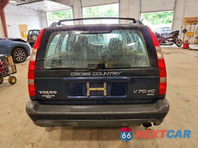 Zdjęcie 6 z 13 samochodu: 1998 VOLVO V70 XC VIN:YV1LZ5646W2494754 - miniatura