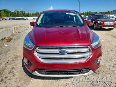 Piąte zdjęcie samochodu w środku: 2017 FORD ESCAPE SE VIN:1FMCU9GD9HUC21885 - miniatura