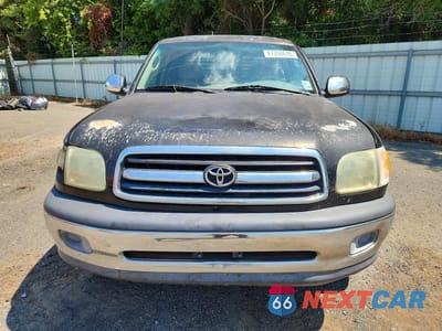 Piąte zdjęcie samochodu w środku: 2002 TOYOTA TUNDRA SR5 VIN:5TBRN341X2S317225 - miniatura