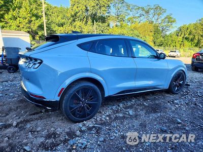 Trzecie zdjęcie samochodu z tyłu: 2025 FORD MUSTANG MACH-E GT VIN:3FMTK4SX3SMA18061 - miniatura