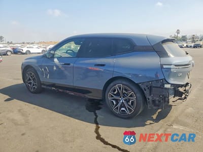 Drugie zdjęcie samochodu z przodu: 2024 BMW IX XDRIVE50 VIN:WB523CF04RCP45110 - miniatura