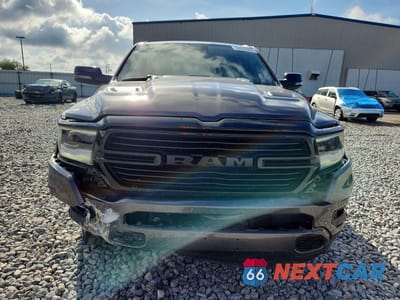 Piąte zdjęcie samochodu w środku: 2023 RAM 1500 LARAMIE VIN:1C6RREJT9PN559974 - miniatura