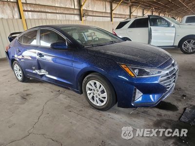 Czwarte zdjęcie samochodu z boku: 2019 HYUNDAI ELANTRA SE VIN:5NPD74LF9KH481067 - miniatura