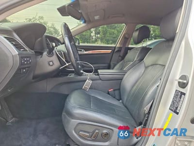 Zdjęcie 7 z 12 samochodu: 2018 GENESIS G80 3.8 VIN:KMHGN4JEXJU235447 - miniatura