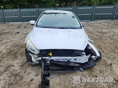 Piąte zdjęcie samochodu w środku: 2018 FORD FOCUS SE VIN:1FADP3K28JL325286 - miniatura