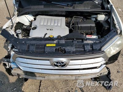 Zdjęcie 12 z 13 samochodu: 2011 TOYOTA HIGHLANDER BASE VIN:5TDBK3EH3BS046876 - miniatura