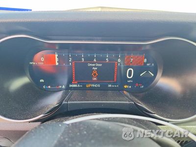 Zdjęcie 9 z 13 samochodu: 2022 FORD MUSTANG VIN:1FA6P8TH1N5135252 - miniatura