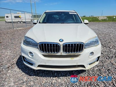 Piąte zdjęcie samochodu w środku: 2016 BMW X5 XDR40E VIN:5UXKT0C54G0F74829 - miniatura