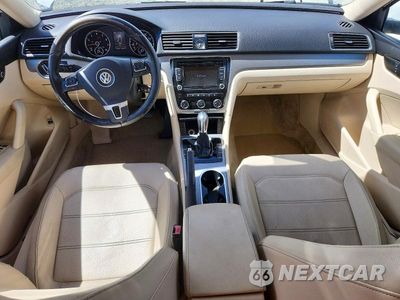 Zdjęcie 8 z 12 samochodu: 2014 VOLKSWAGEN PASSAT SE VIN:1VWBT7A36EC072731 - miniatura