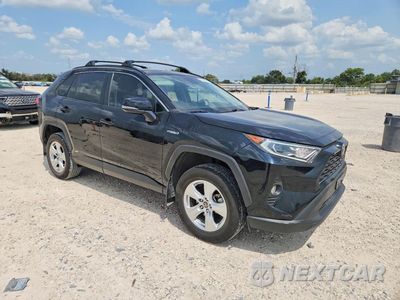 Czwarte zdjęcie samochodu z boku: 2021 TOYOTA RAV4 XLE VIN:4T3RWRFV2MU034374 - miniatura