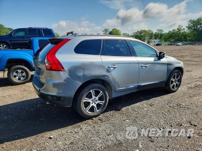 Trzecie zdjęcie samochodu z tyłu: 2013 VOLVO XC60 T6 VIN:YV4902DZ8D2441281 - miniatura