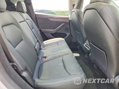 Zdjęcie 11 z 14 samochodu: 2026 TESLA MODEL Y VIN:7SAYGDEE7TA400654 - miniatura
