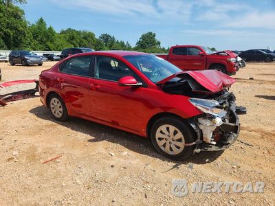 Czwarte zdjęcie samochodu z boku: 2018 KIA RIO S VIN:3KPA24AB7JE136110 - miniatura