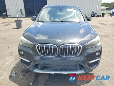 Piąte zdjęcie samochodu w środku: 2018 BMW X1 SDRIVE28I VIN:WBXHU7C35J5H41390 - miniatura