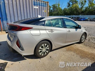 Trzecie zdjęcie samochodu z tyłu: 2018 TOYOTA PRIUS PRIME ADVANCED VIN:JTDKARFP4J3073824 - miniatura