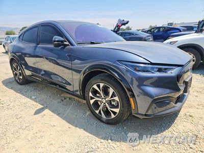 Czwarte zdjęcie samochodu z boku: 2021 FORD MUSTANG MACH-E PREMIUM VIN:3FMTK3SU3MMA01585 - miniatura