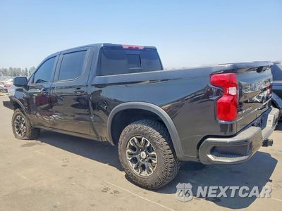 Drugie zdjęcie samochodu z przodu: 2025 CHEVROLET SILVERADO K1500 ZR2 VIN:3GCUKHE85SG162889 - miniatura