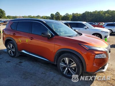 Czwarte zdjęcie samochodu z boku: 2021 NISSAN ROGUE PLATINUM VIN:JN8AT3DC5MW105870 - miniatura