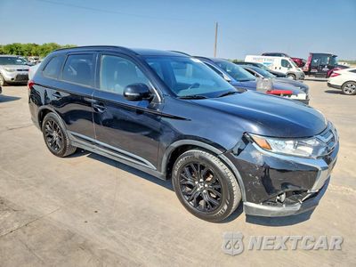 Czwarte zdjęcie samochodu z boku: 2018 MITSUBISHI OUTLANDER SE VIN:JA4AD3A32JZ021989 - miniatura