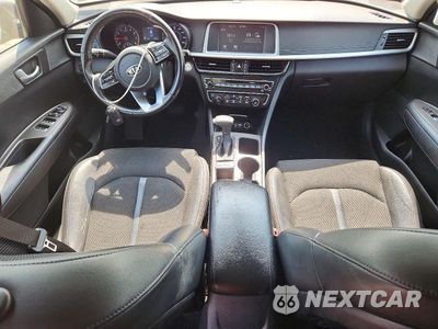 Zdjęcie 8 z 13 samochodu: 2019 KIA OPTIMA S VIN:5XXGT4L30KG366092 - miniatura