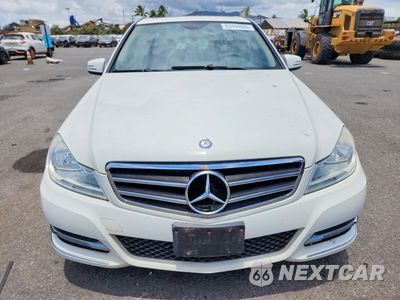 Piąte zdjęcie samochodu w środku: 2012 MERCEDES-BENZ C 250 VIN:WDDGF4HB2CR240201 - miniatura