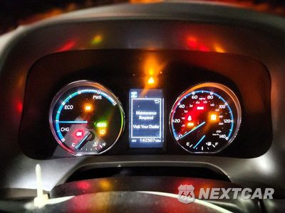 Zdjęcie 9 z 13 samochodu: 2016 TOYOTA RAV4 HV XLE VIN:JTMRJREV0GD022676 - miniatura