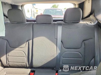 Zdjęcie 10 z 13 samochodu: 2019 JEEP RENEGADE LATITUDE VIN:ZACNJABB5KPK90656 - miniatura