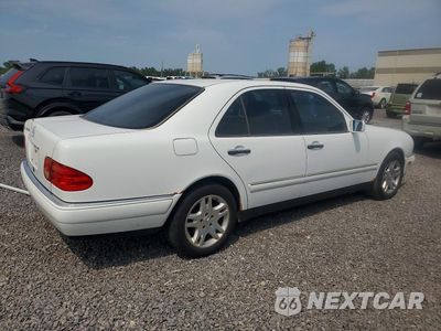 Trzecie zdjęcie samochodu z tyłu: 1999 MERCEDES-BENZ E 320 VIN:WDBJF65H9XA722347 - miniatura