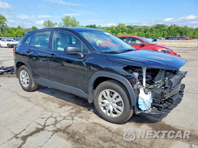 Czwarte zdjęcie samochodu z boku: 2025 TOYOTA COROLLA CROSS L VIN:7MUAAABG1SV130795 - miniatura