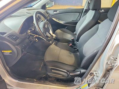 Zdjęcie 7 z 12 samochodu: 2012 HYUNDAI ACCENT GS VIN:KMHCT5AE6CU005210 - miniatura