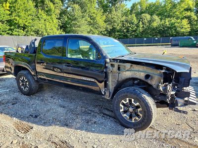 Czwarte zdjęcie samochodu z boku: 2017 TOYOTA TACOMA TRD OFF-ROAD VIN:3TMCZ5AN5HM069947 - miniatura