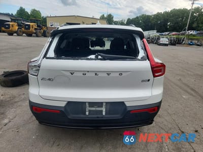 Zdjęcie 6 z 14 samochodu: 2026 VOLVO XC40 PLUS VIN:YV4L12UCXT2671384 - miniatura
