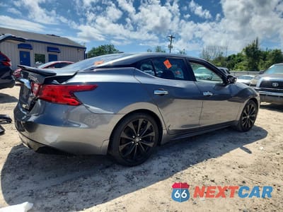Trzecie zdjęcie samochodu z tyłu: 2017 NISSAN MAXIMA 3.5 SR VIN:1N4AA6AP9HC438287 - miniatura