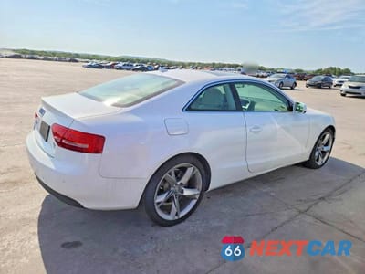 Trzecie zdjęcie samochodu z tyłu: 2012 AUDI A5 PREMIUM PLUS VIN:WAULFAFR7CA042992 - miniatura
