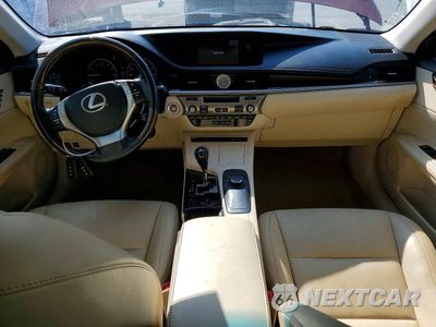 Zdjęcie 8 z 12 samochodu: 2013 LEXUS ES 350 VIN:JTHBK1GGXD2050604 - miniatura
