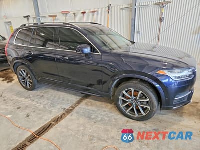 Czwarte zdjęcie samochodu z boku: 2017 VOLVO XC90 T6 VIN:YV4A22PK2H1177847 - miniatura