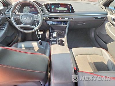 Zdjęcie 8 z 13 samochodu: 2023 HYUNDAI SONATA SEL PLUS VIN:KMHL44J24PA275170 - miniatura