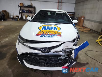 Piąte zdjęcie samochodu w środku: 2024 TOYOTA COROLLA HATCHBACK SE VIN:JTND4MBE3R3215000 - miniatura