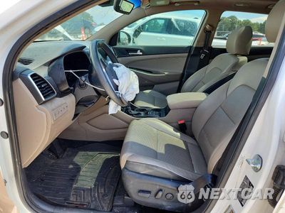 Zdjęcie 7 z 13 samochodu: 2020 HYUNDAI TUCSON ULTIMATE VIN:KM8J33ALXLU104381 - miniatura