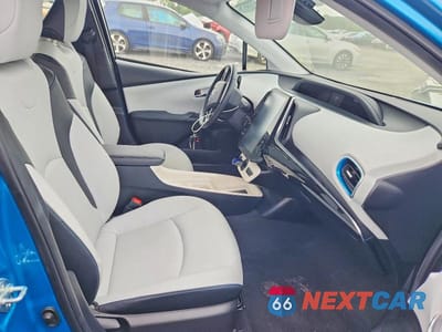 Zdjęcie 7 z 12 samochodu: 2018 TOYOTA PRIUS PRIME PREMIUM VIN:JTDKARFP3J3082742 - miniatura